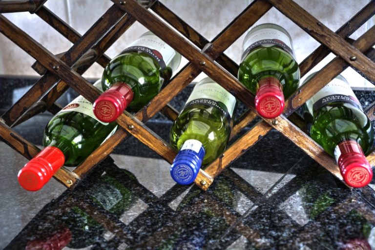 Víno má ležať foto: pixabay