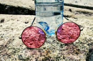 Vodu a okuliare treba mať vždy so sebou foto: pixabay